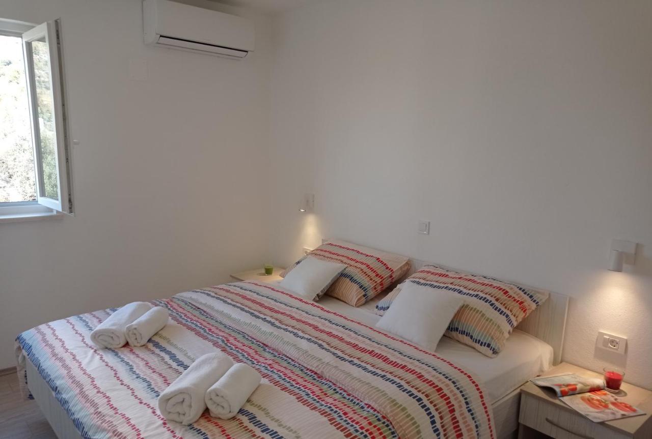 Apartment Lucija With Sea View Dubrovnik Exteriör bild